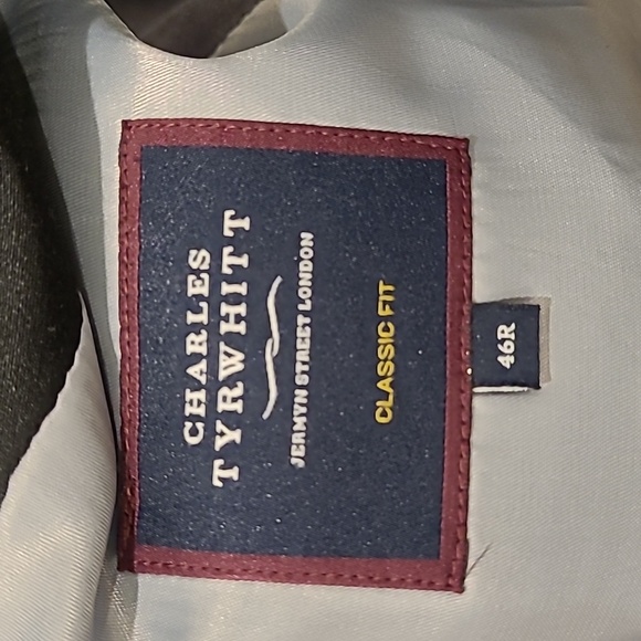 Charles Tyrwhitt -46R - Charcoal Suit (Jacket & Pants) -- NWOT - Never Worn!! - Picture 8 of 15